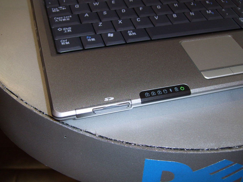 ������DELL��Latitude X1ͼƬ���� ��7�� -ZOL�йش����ߵ�7��