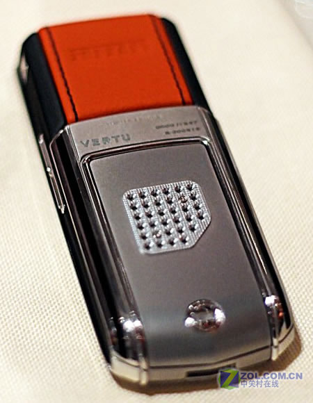 ��ɫF1���� ������������Vertu�ֻ��ǳ�ͼƬ����,ͼ3-ZOL�йش����ߵ�3��