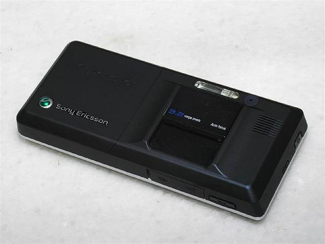 ���ᰮ���ţ�Sony Ericsson��K818cͼƬ���� ��20�� -ZOL�йش����ߵ�20��