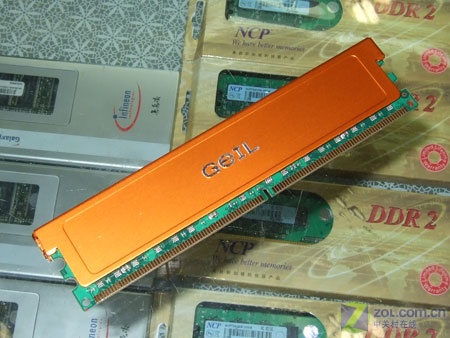 ���Ƽ���GEIL�����1GB DDR2 800(�׽���)ͼƬ���� ��4�� -ZOL�йش����ߵ�4��