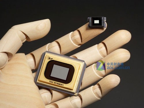 CES2013 DLP推出微投限时芯片全新架构 