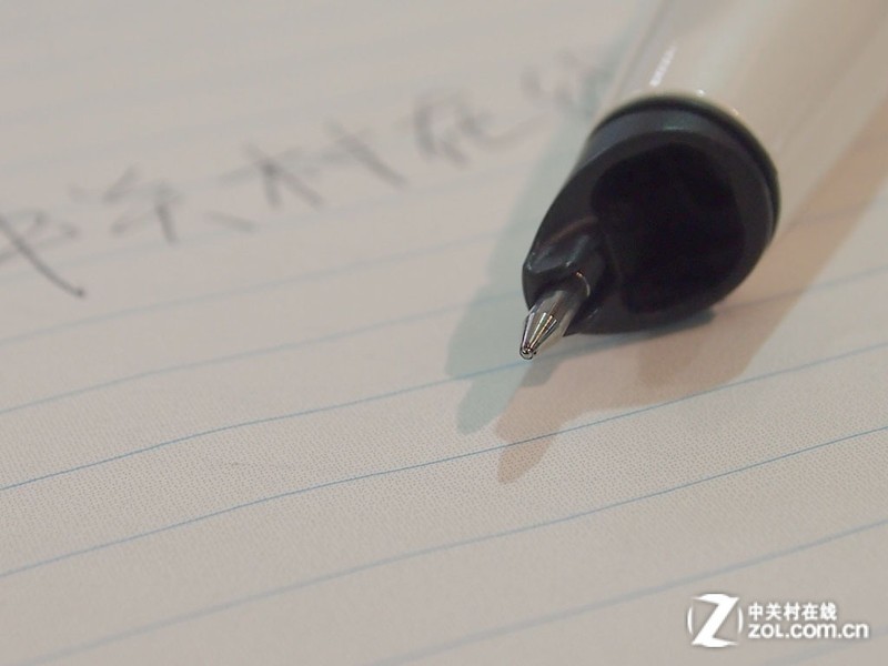 【高清图】2013教育装备展:Tstudy点阵数码笔