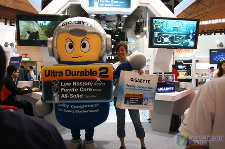 Computex07������Я��ǿ��������չ��ͼƬ����,ͼ9-ZOL�йش����ߵ�9��