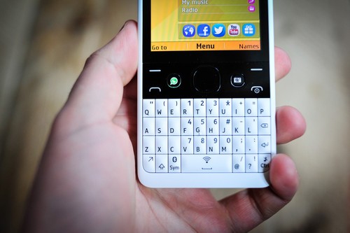 最佳全键盘备机+诺基亚asha