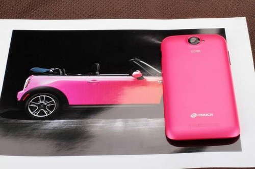 　5.0寸大屏幕+亮丽彩壳天语