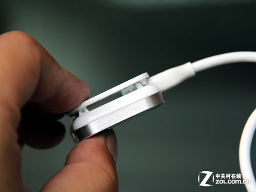 【好玩】手机屏碎了 Smart Watch可让手机再生