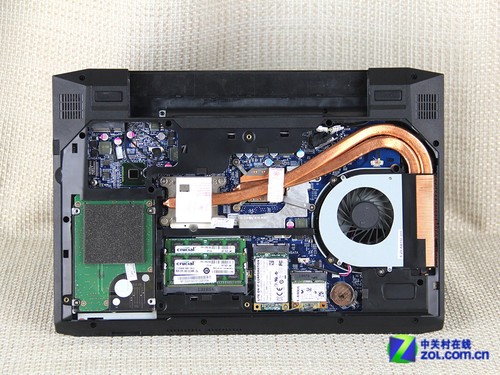 拆除后盖内部可见构造清晰整齐_神舟 战神 K3