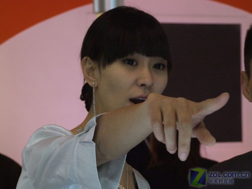 07����ͨ��չLGչ̨ ��Ů���� ��ҫ�Ƿ�ͼƬ����,ͼ27-ZOL�йش����ߵ�27��