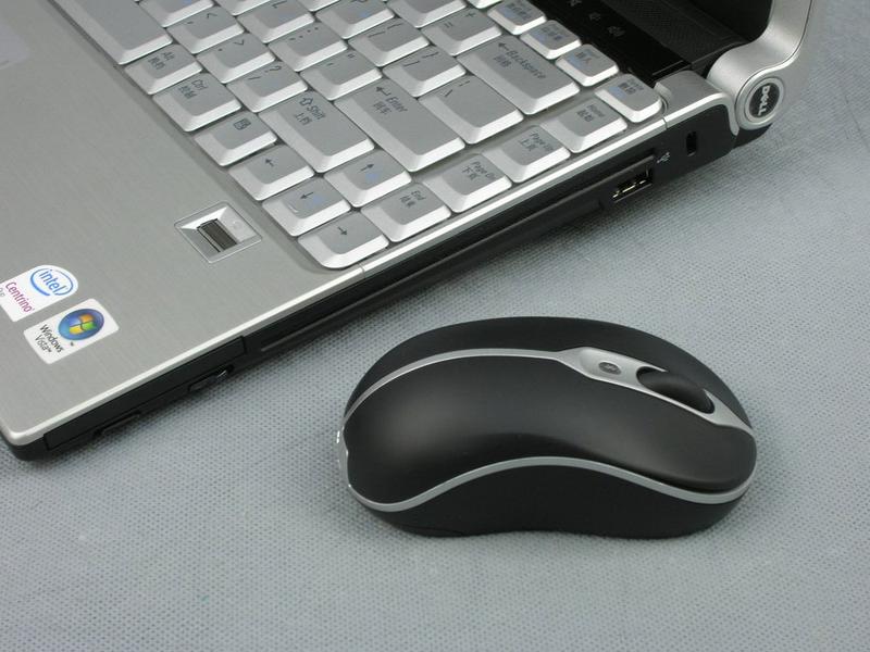������DELL��XPS M1330��S520343CN��ͼƬ���� ��7�� -ZOL�йش����ߵ�7��