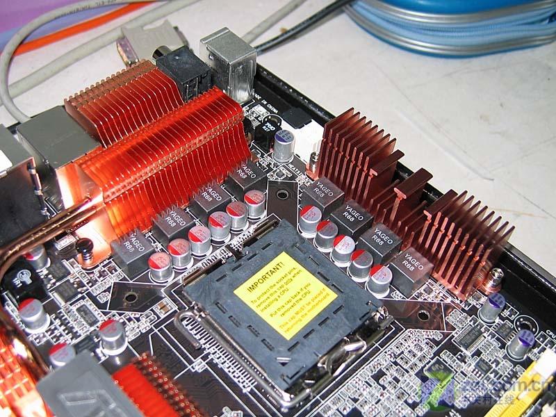 ��˶��ASUS��P5N-T DeluxeͼƬ���� ��25�� -ZOL�йش����ߵ�25��