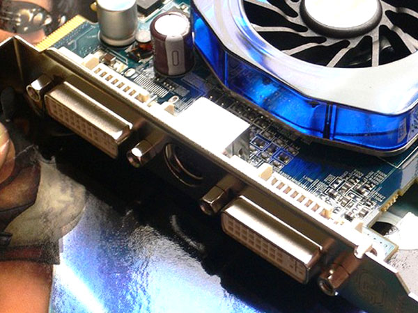 ������Sapphire��ʯHD 2600XT DDR4�����2��ͼƬ���� ��4�� -ZOL�йش����ߵ�4��