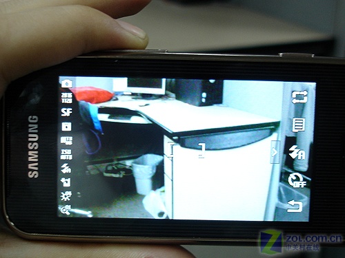 iPhoneɱ��? �໬���̿�������F700����ͼƬ����,ͼ16-ZOL�йش����ߵ�16��