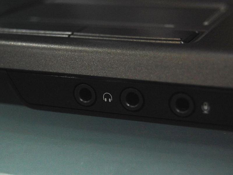 ������DELL��Vostro 1400��R520883CN��ͼƬ���� ��3�� -ZOL�йش����ߵ�3��