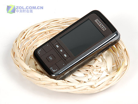 �Ͷ˻������ֻ� ��������OT-C825��896ͼƬ����,ͼ1-ZOL�йش����ߵ�1��