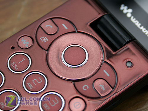 ���ᰮ���ţ�Sony Ericsson��W980iͼƬ���� ��85�� -ZOL�йش����ߵ�85��