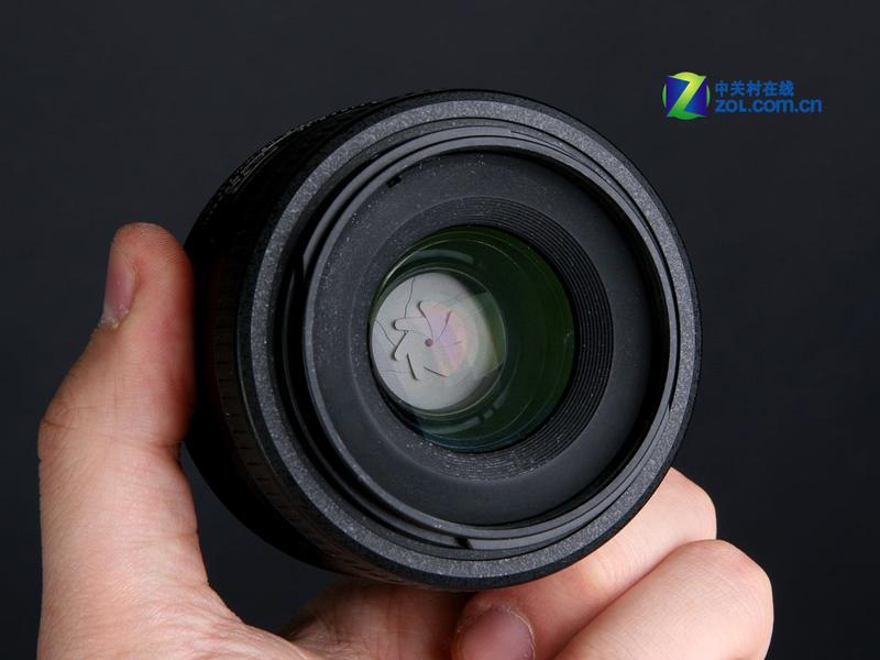�῵��Nikon��AF-S DX ��˶� 35mm f/1.8GͼƬ���� ��22�� -ZOL�йش����ߵ�22��