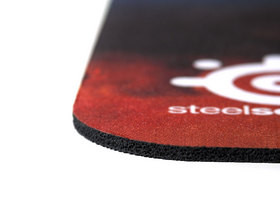 ��С�����衻���SteelSeries Qck+ Tyloo ��»����������