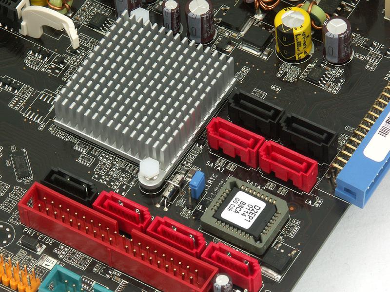 ��˶��ASUS��P5WD2-E PremiumͼƬ���� ��5�� -ZOL�йش����ߵ�5��