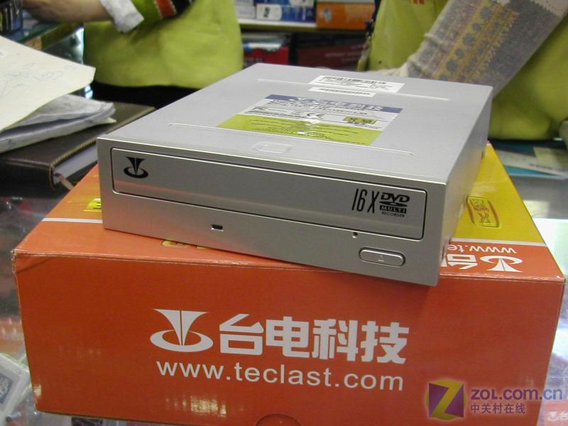 ̨��Ů洳�����˫16X DVD��RW������սʿ��ͼƬ���� ��16�� -ZOL�йش����ߵ�16��