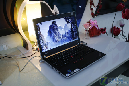 ɫ ThinkPad E30ʱб 