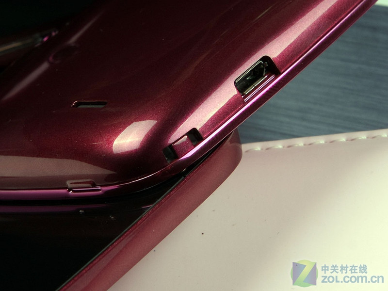 ��ɫ��ױ�� ������K-Touch X90�ջ���ŮͼƬ����,ͼ14-ZOL�йش����ߵ�14��
