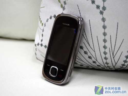 低端滑盖3G手机 诺基亚7230价格再降百元