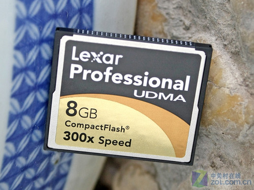 雷克沙300X 8GB CF卡写真_雷克沙 CF卡 300X(8GB)_移动存储评测-中关村在线
