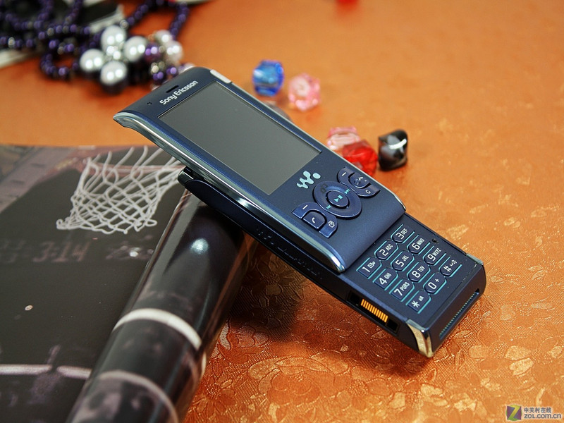 �����ƶ����ᰮ����W595cͼƬ���� ��112�� -ZOL�йش����ߵ�112��