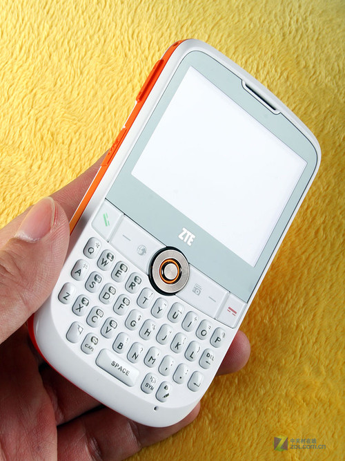 ˫˫+QWERTY<A href=http://www.zhujiangroad.com/price/keyset.html TARGET=_blank><u><font color=#000000></font></u></a> X990ϸ 