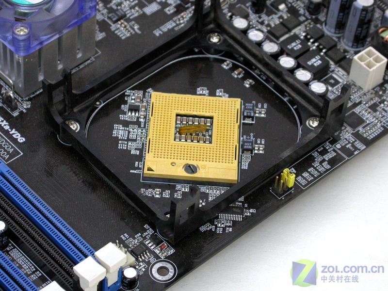 Core���� AOpen 975Xa-YDG��½ZOLͼƬ����,ͼ3-ZOL�йش����ߵ�3��