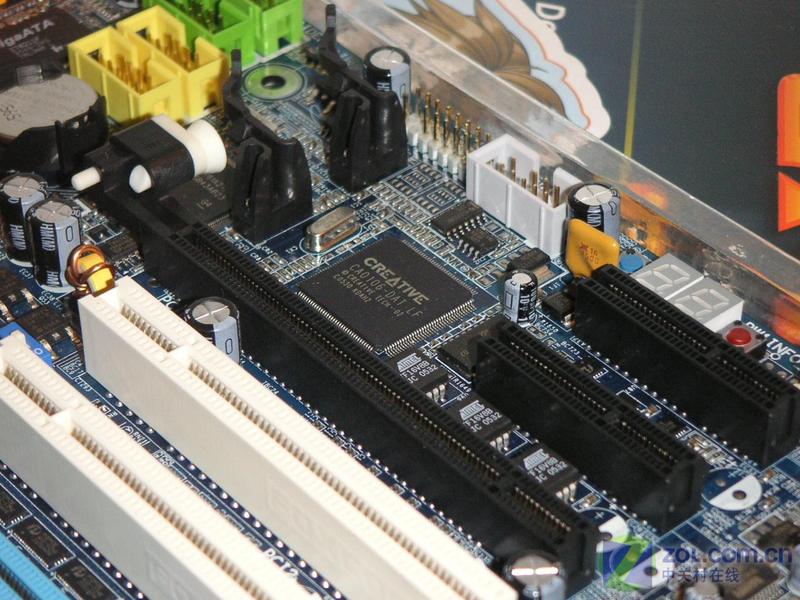 IDF2006���߶�975 ����չ̨�ֳ�����ͼƬ����,ͼ5-ZOL�йش����ߵ�5��