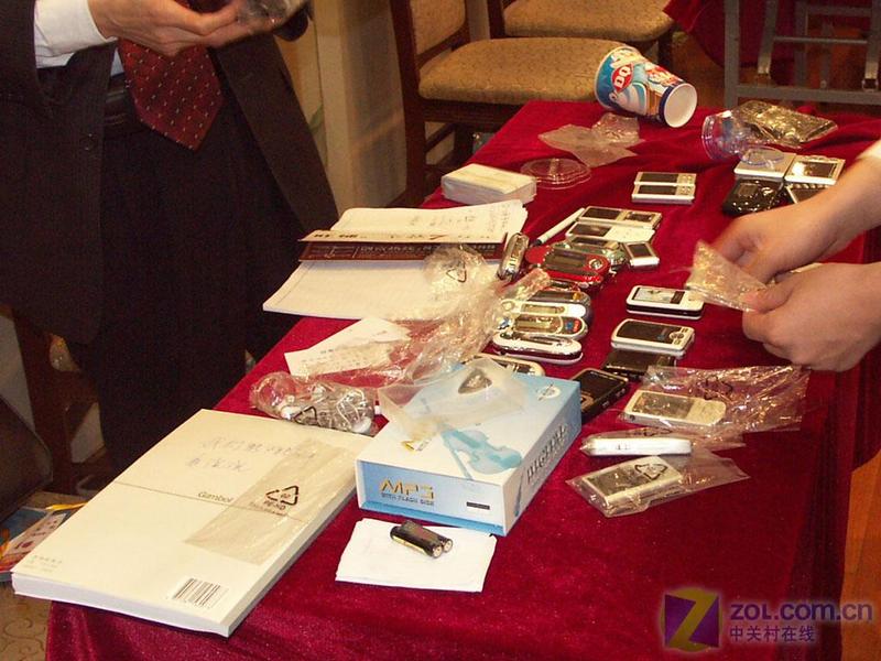 ZOL ����06����IT��Ʒ������̫��ͼƬ����,ͼ35-ZOL�йش����ߵ�35��
