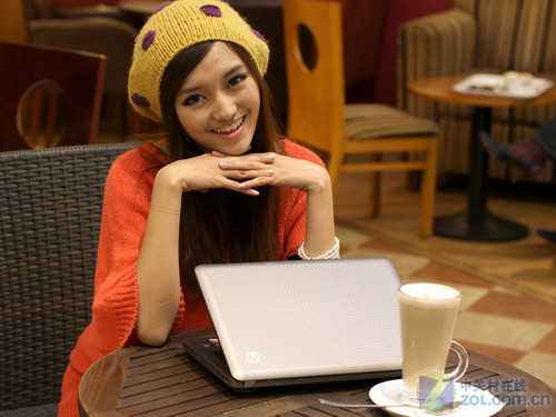 够品味够娱乐<em>美女</em>与HP+G现身<em>咖啡厅</em>_笔记本