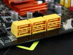 99Ԫ����2GB�ڴ� ����ħ��P67���ʿ��� 