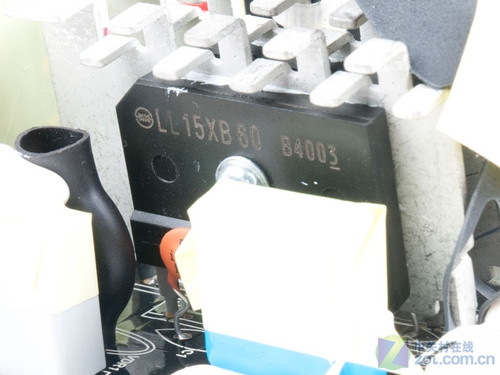 ﲻ ѿHCP1200W<A href=http://www.zhujiangroad.com/price/power.html TARGET=_blank><u><font color=#000000>Դ</font></u></a>ײ 