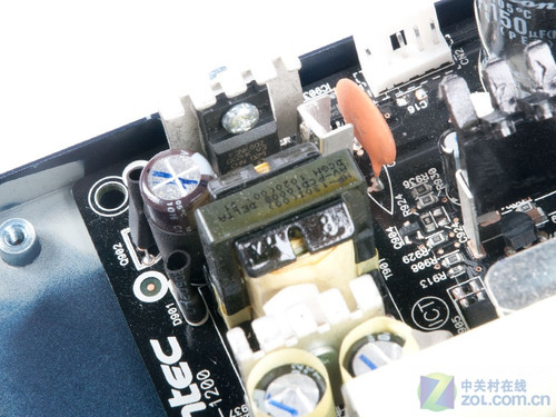 ﲻ ѿHCP1200W<A href=http://www.zhujiangroad.com/price/power.html TARGET=_blank><u><font color=#000000>Դ</font></u></a>ײ 