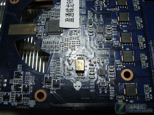 显卡调电压_显卡电压超频_显卡降电压