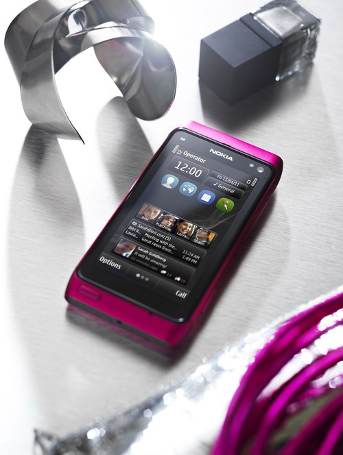 诺基亚N8披靓丽粉装 Pink Girl引粉潮来袭