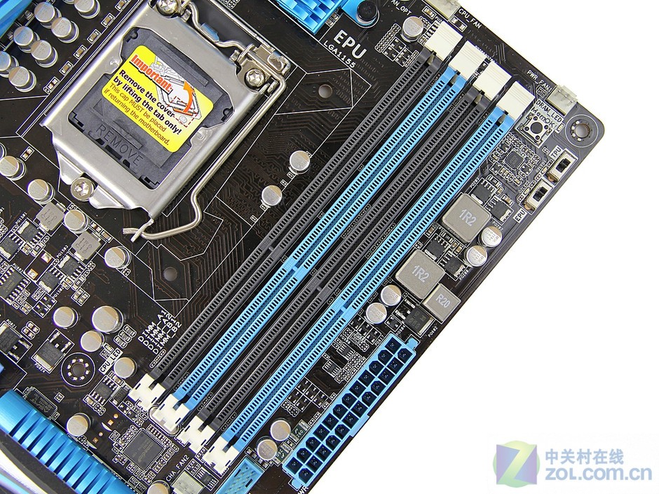 4条ddr3内存插槽