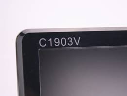 ����ʵ�����˰���������C1903V��ʾ������ 