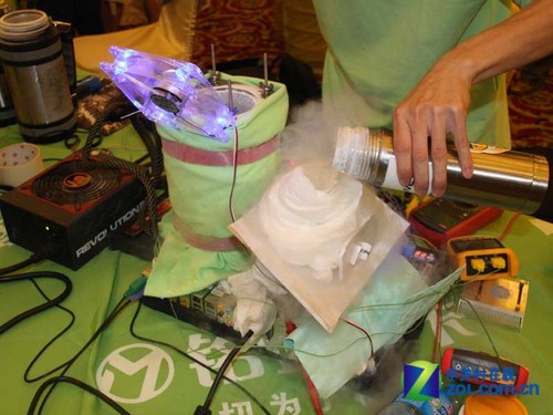 超越顶峰 水冷力压GTX550TI狂飙1.1Ghz