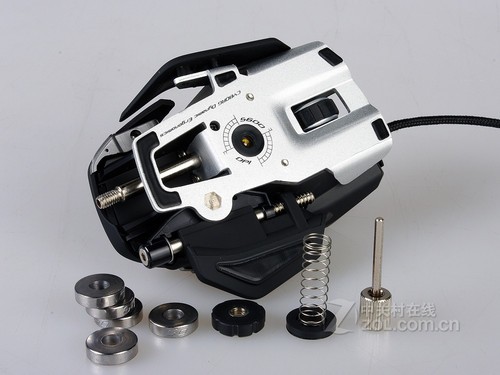 【键鼠】国外专业战队用什么 赛钛客RAT7受追