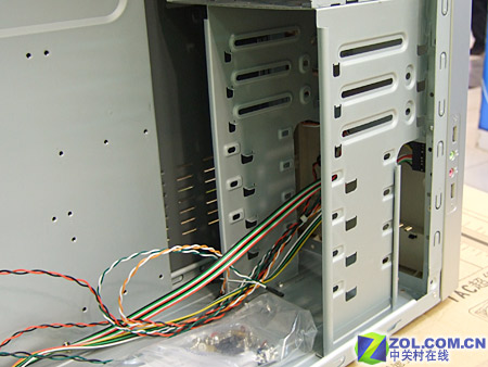 ��ʣ�DELUX��S82(����Դ)ͼƬ���� ��3�� -ZOL�йش����ߵ�3��