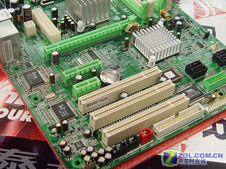 ӳ̩��BIOSTAR��P965 775ͼƬ���� ��7�� -ZOL�йش����ߵ�7��