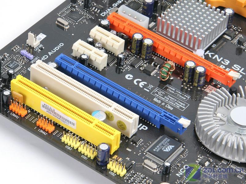 ��Ӣ��ECS��KN3 SLI2 ExtremeͼƬ���� ��3�� -ZOL�йش����ߵ�3��