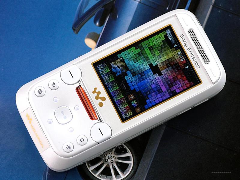 ���ᰮ���ţ�Sony Ericsson��W830cͼƬ���� ��30�� -ZOL�йش����ߵ�30��