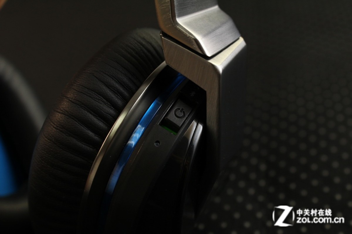 【高清图】 售价2999元! 罗技ue顶级蓝牙耳机评测图15