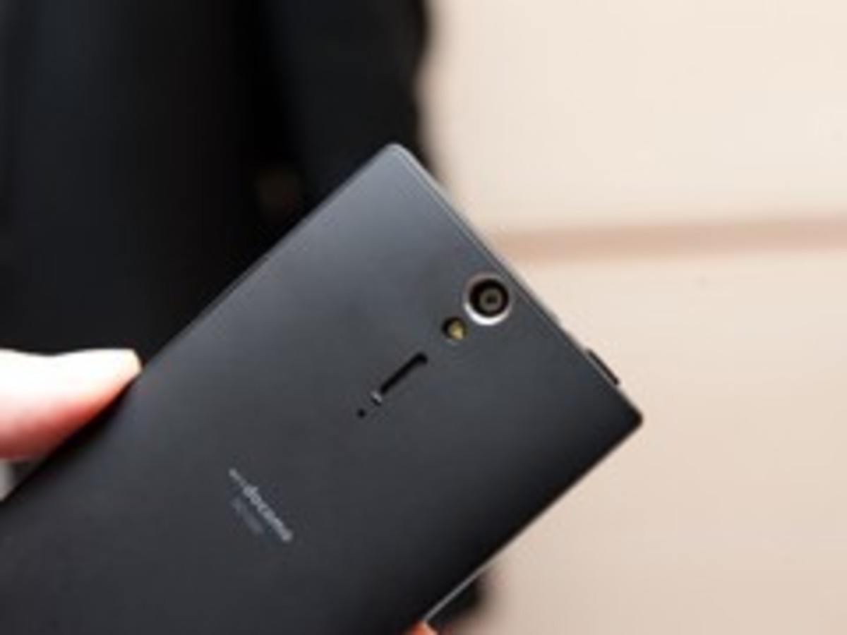 【高清图】 1200w像素双核手机 索尼lt26i售2080元图3