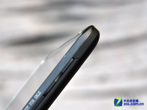 单核2GHz超越所有双核 摩托MT788评测