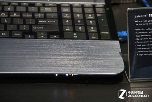 CES2013:东芝笔记本新品主打3D和触控